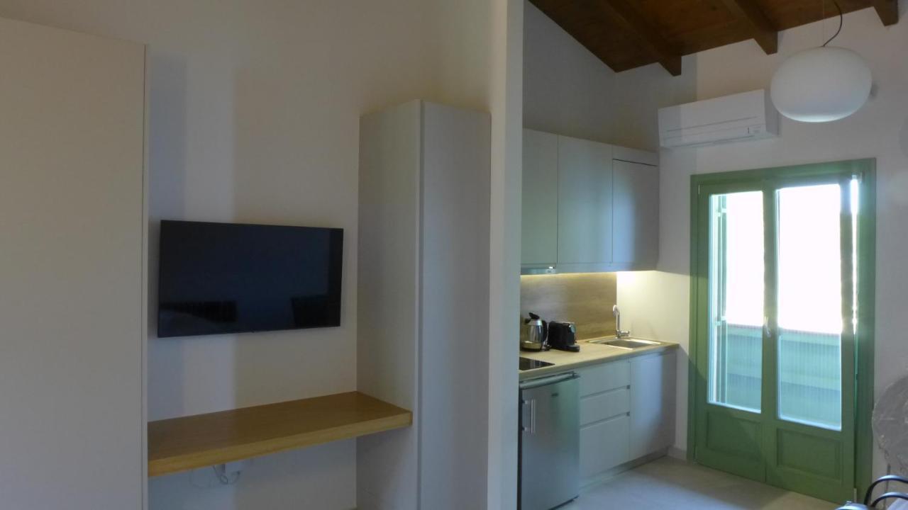 Caltabania Suites Áyios Nikítas Екстериор снимка