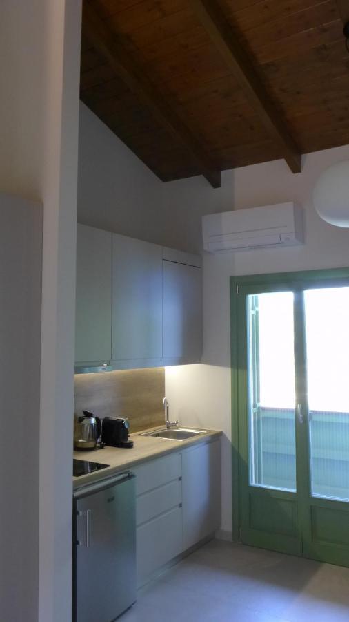 Caltabania Suites Áyios Nikítas Екстериор снимка